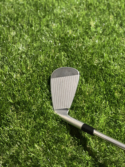 Taylormade P7MC 4-iron / Right Handed / Stiff Shaft