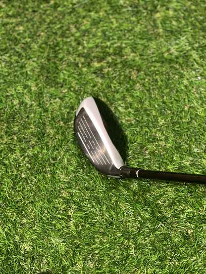 Taylormade M4 Rescue #3 Hybrid / 19 Degree / Stiff Flex Fujikura Shaft (MINT)