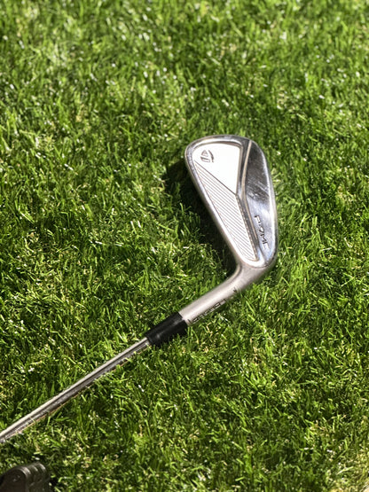 Taylormade P7MC 4-iron / Right Handed / Stiff Shaft