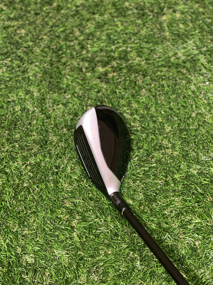 Taylormade M4 Rescue #3 Hybrid / 19 Degree / Stiff Flex Fujikura Shaft (MINT)