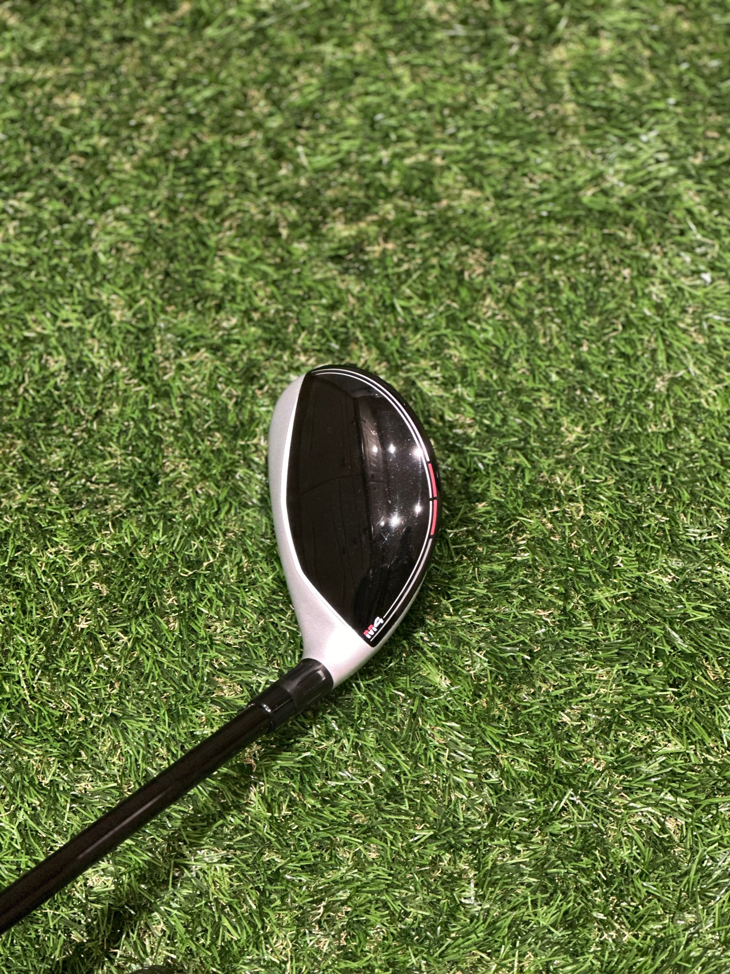 Taylormade M4 Rescue #3 Hybrid / 19 Degree / Stiff Flex Fujikura Shaft (MINT)