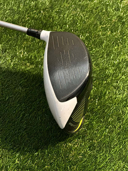 Taylormade M2 2017 Driver / 10.5 Degree / Regular Flex Fujikura Pro 55 Shaft