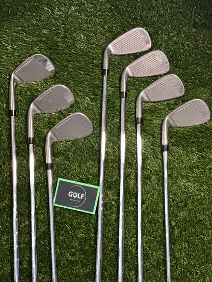 Cobra King F8 Iron Set 5-PW+GW / Regular Flex XP 90 shafts / Right Handed